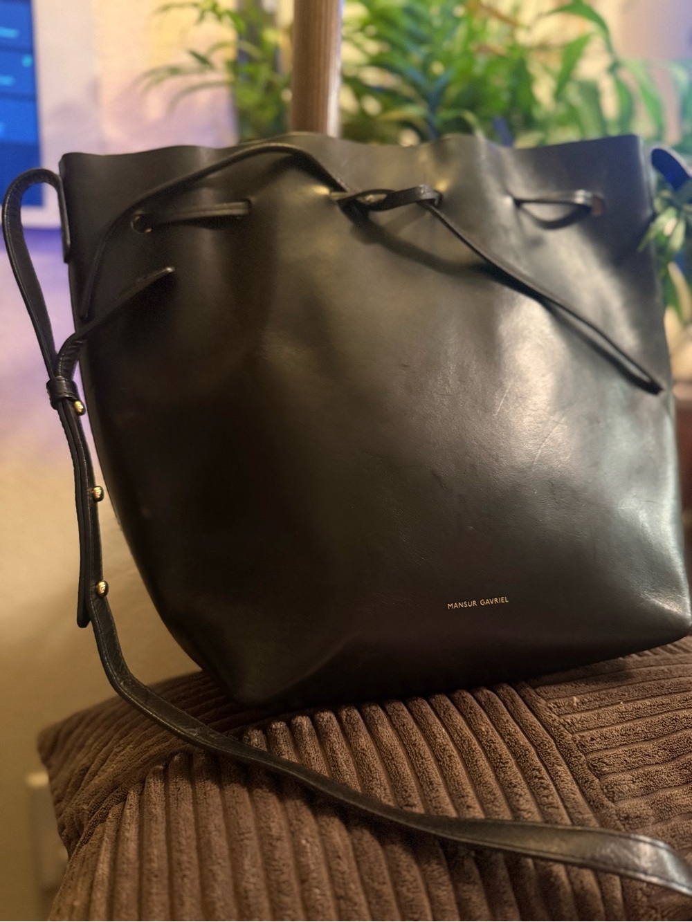 Mansur Gavriel Original Bucket Bag Black Leather Drawstring Gold Interior Italy